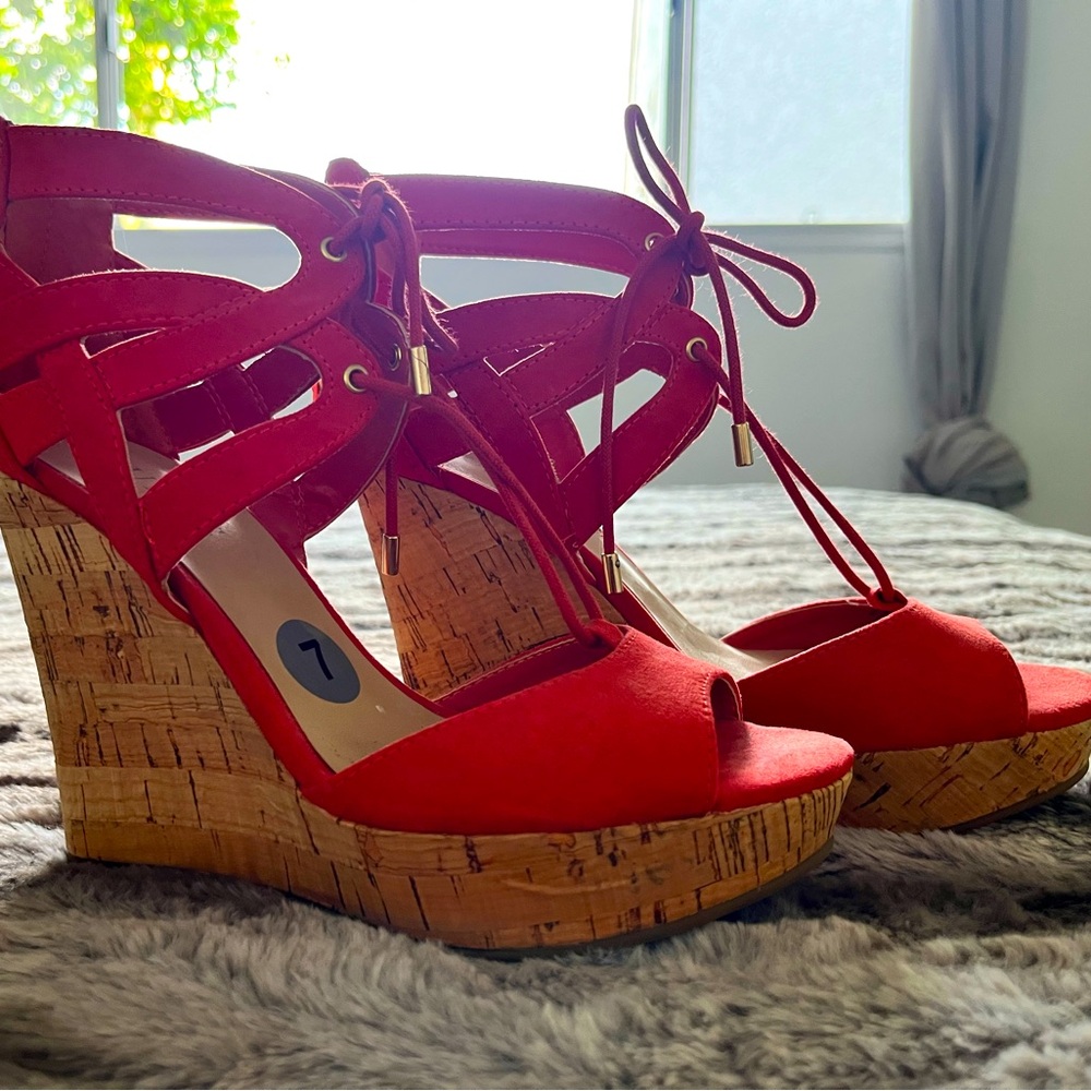Guess Wedges